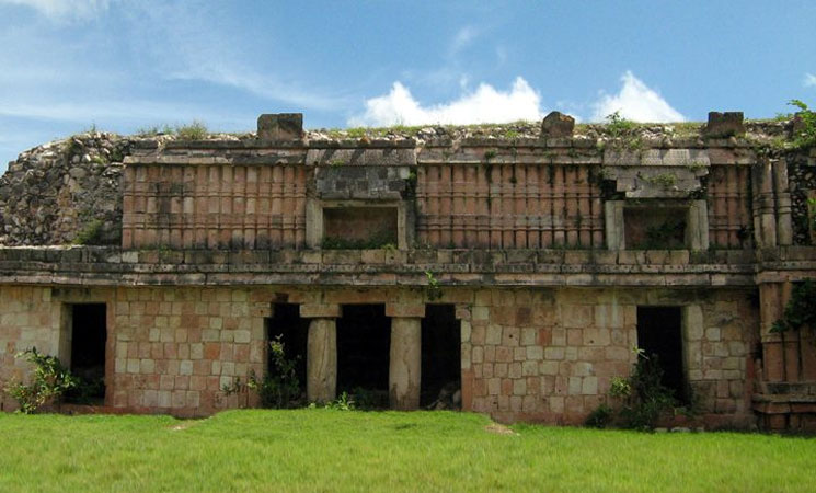 Zona Arqueológica Chacmultún
