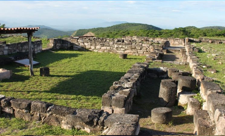 Zona Arqueológica Cuetlajuchitlán o Los Querende